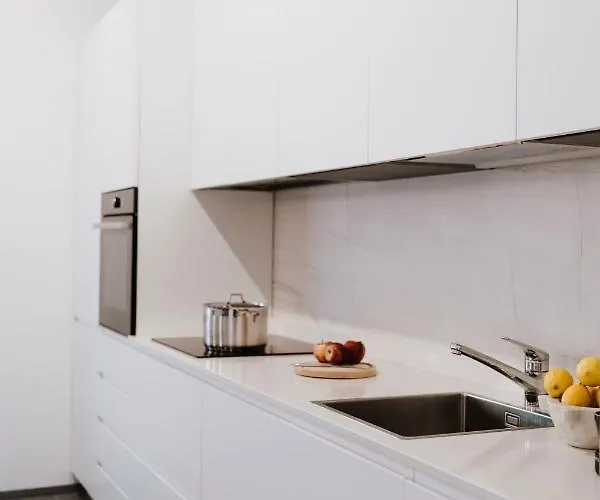 L'isola Di Bar Apartament *